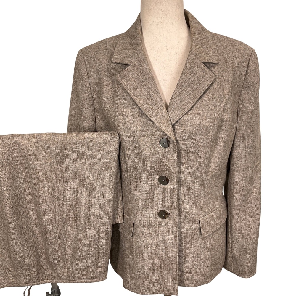 Le Suit Skirt Set Womens 12 Taupe Gray Herringbone Heritage Neutral Timeless 2pc